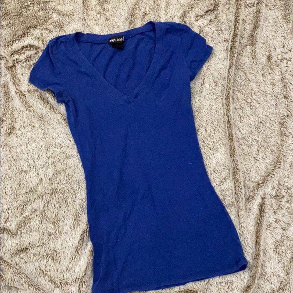 V cut Short sleeved T-shirt